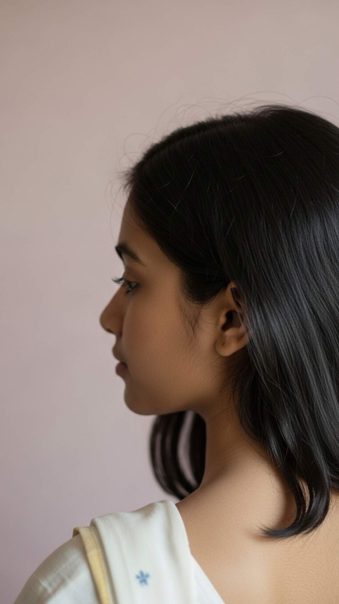 Simple hidden face WhatsApp DP for girls, minimalist obscured face profile picture, plain background hidden face DP, serene veiled girl image.